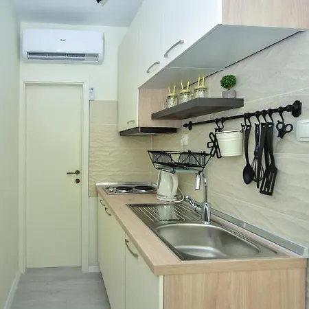 Fjaka アパート *