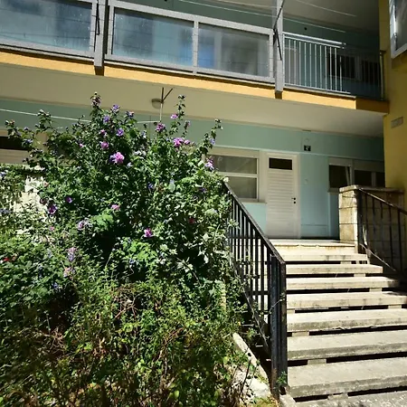 Apartment Fjaka