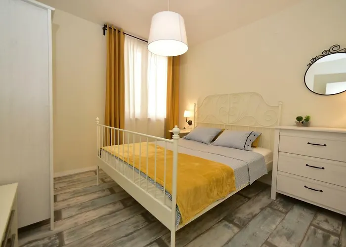 Διαμέρισμα Fjaka