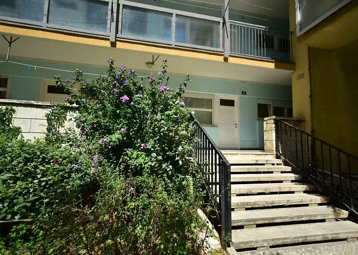 Διαμέρισμα Fjaka